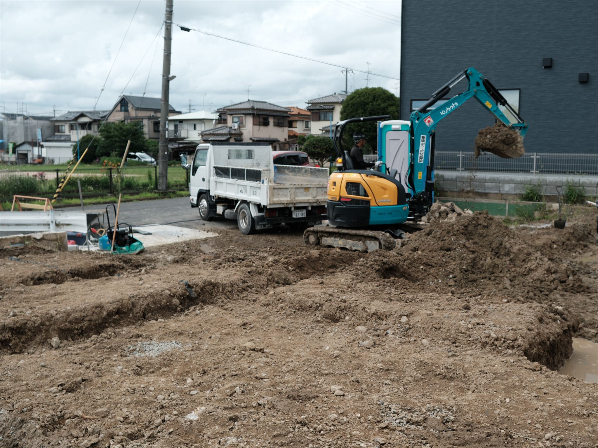 擁壁のある土地｜奈良市-VP社事務所新築計画